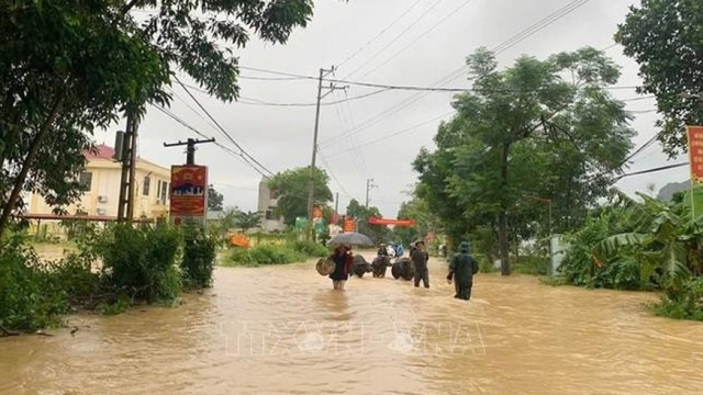 Over VND907 billion pledged in support of flood victims