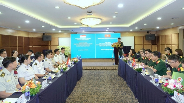 Vietnam, Singapore young officers enhance exchanges, cooperation