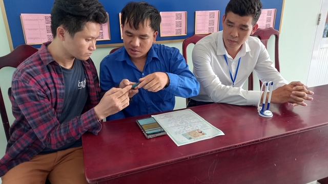Khánh Hòa huy động giảng viên, sinh viên công nghệ thông tin hỗ trợ vận hành chính