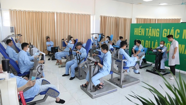 Quảng Ninh: Nâng cao chăm sóc sức khỏe người cao tuổi