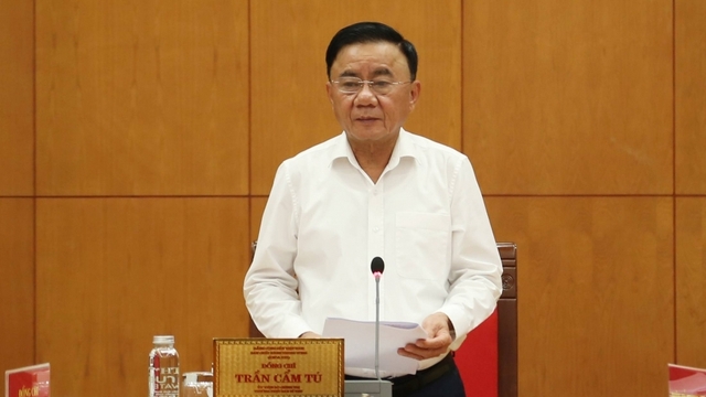 Ông Trần Cẩm Tú yêu cầu tập trung sắp xếp hệ thống y tế tinh gọn, tránh chồng chéo