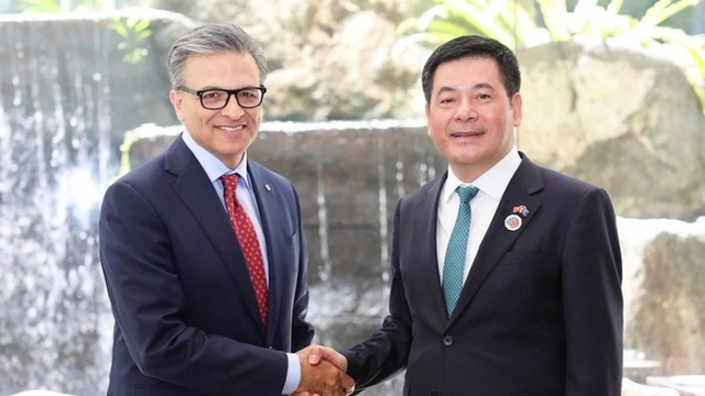 Vietnam seeks stronger economic, trade links with Canada