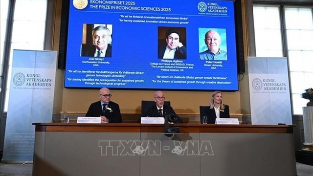 Ba kinh tế gia Mokyr, Aghion và Howitt đoạt Nobel Kinh tế 2025