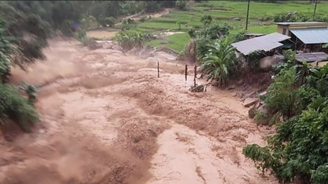 Cảnh báo lũ, sạt lở đất và nguy cơ ngập lụt diện rộng tại nhiều khu vực trên cả nước