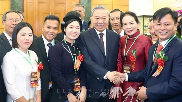 Tổng Bí thư gặp mặt đại biểu Nông dân Việt Nam xuất sắc, Nhà khoa học của nhà nông