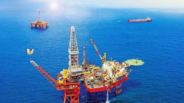 Petrovietnam posts double-digit revenue growth despite global oil price decline
