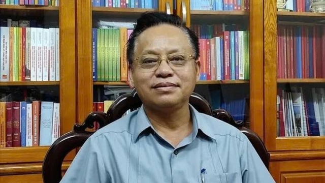 Nhận diện cán bộ “tròn vo”, "giữ mình chờ thời" trước Đại hội