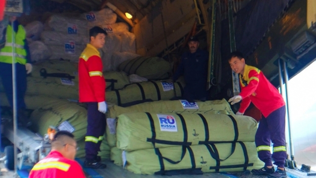 Russia delivers 30 tons of emergency aid to flood-hit Hue city