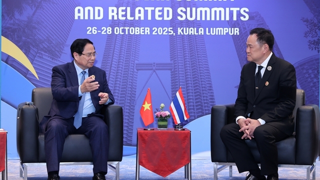 Thủ tướng Phạm Minh Chính hội đàm với Thủ tướng Thái Lan tại Hội nghị ASEAN 47