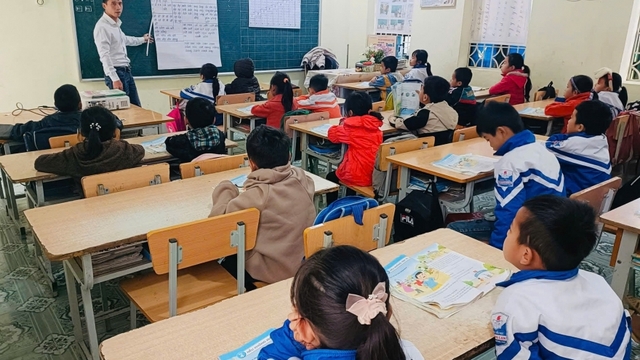 Tăng lương giáo viên, cao nhất gần 19 triệu đồng/tháng: Giữ chân và hút người trẻ