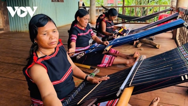 Weaving heritage into tourism in Jarai ethnic village