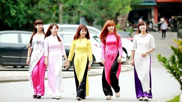 Hanoi Ao Dai Festival 2025 showcases Vietnamese identity