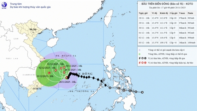 Bão số 15 di chuyển chậm, cảnh báo gió mạnh và sóng lớn trên biển