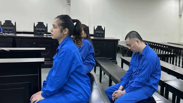 Mâu thuẫn qua điện thoại, bị cáo đâm tử vong một người ở Hà Nội