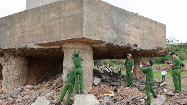 Khởi tố vụ án liên quan công trình cầu Sông Lô trơ cốt thép trụ móng