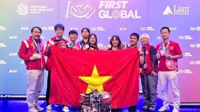 Việt Nam giành Huy chương Bạc tại cuộc thi Robotics quốc tế 2025