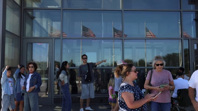 Người dân Mỹ chật vật xoay xở giữa cơn bão đóng cửa chính phủ