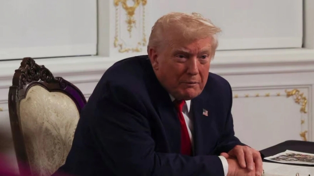 Tổng thống Trump xác nhận đã trao đổi với Tổng thống Venezuela Maduro