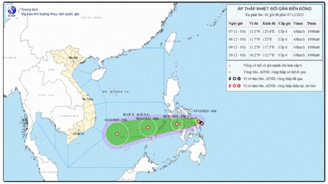 Áp thấp nhiệt đới gần Biển Đông tiếp tục đi theo hướng Tây Tây Nam