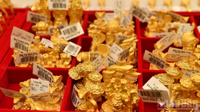Giá vàng hôm nay 2/12: Vàng SJC giao dịch ở mức 152,6 – 154,6 triệu đồng/lượng