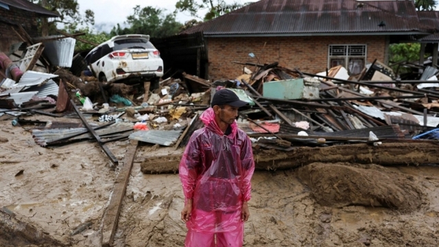 Số người chết vì lũ lụt ở Indonesia tăng lên 897 người