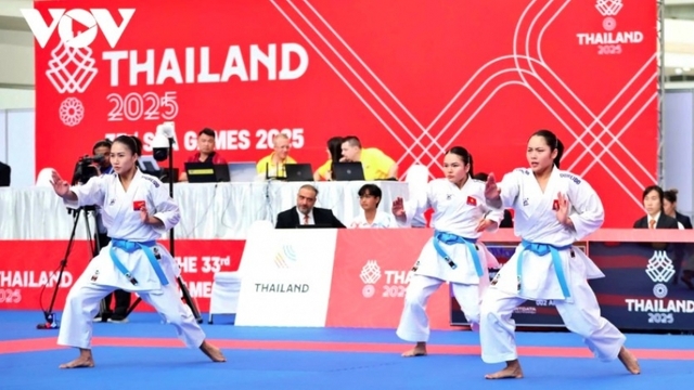 SEA Games 33: First gold for Vietnam’s Karate athletes