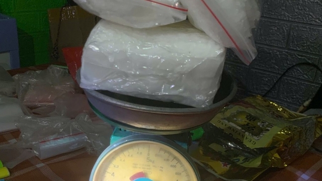 Triệt phá đường dây ma túy xuyên quốc gia, thu giữ nhiều súng đạn