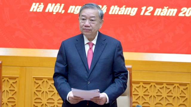 Tổng Bí thư: Toàn quân phải luôn kiên định đường lối quân sự, quốc phòng của Đảng