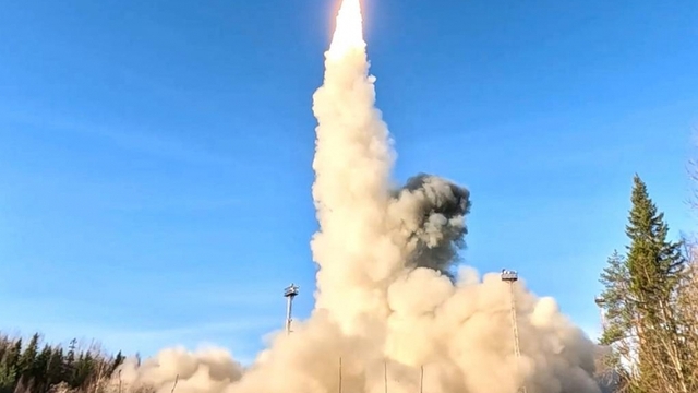 Nga triển khai tên lửa Oreshnik có khả năng mang đầu đạn hạt nhân ở Belarus