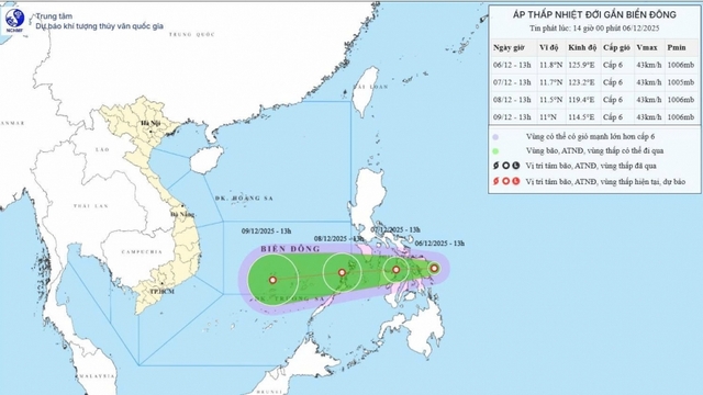 Áp thấp nhiệt đới tiến vào Biển Đông, cảnh báo gió mạnh và biển động