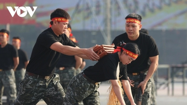 Lực lượng công an xuất quân và diễn tập phương án bảo vệ Đại hội XIV của Đảng