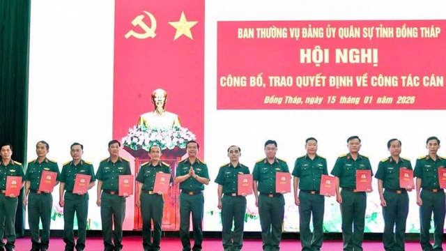 Đồng Tháp kiện toàn ban chỉ huy quân sự cấp xã