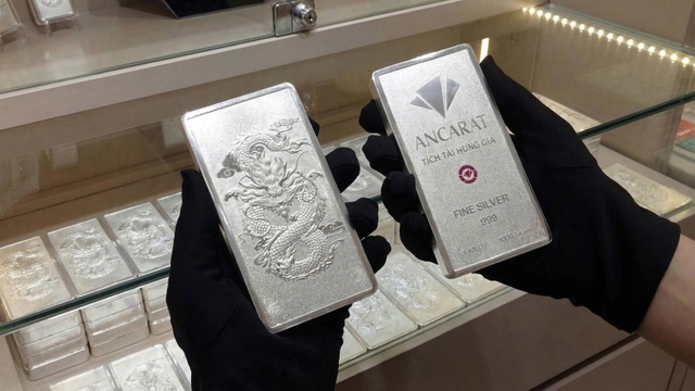 Giá bạc hôm nay 25/2: Bạc trong nước và thế giới cùng tăng