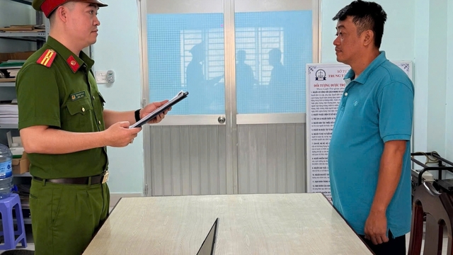 Khởi tố đối tượng lợi dụng tình cảm để lừa đảo gần 2 tỷ đồng
