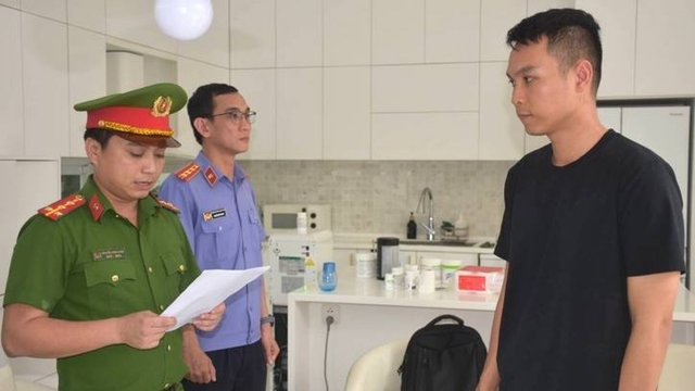 Dẫn dụ nạn nhân đầu tư vào đồng tiền ảo “DRK”, chiếm đoạt 2.000 tỉ đồng