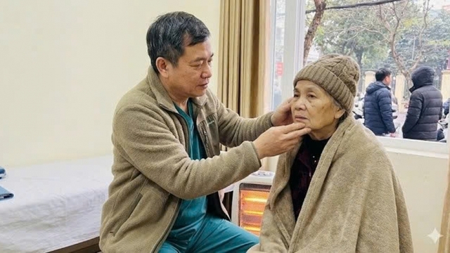 Rét đậm miền Bắc làm gia tăng bệnh liệt dây thần kinh số 7