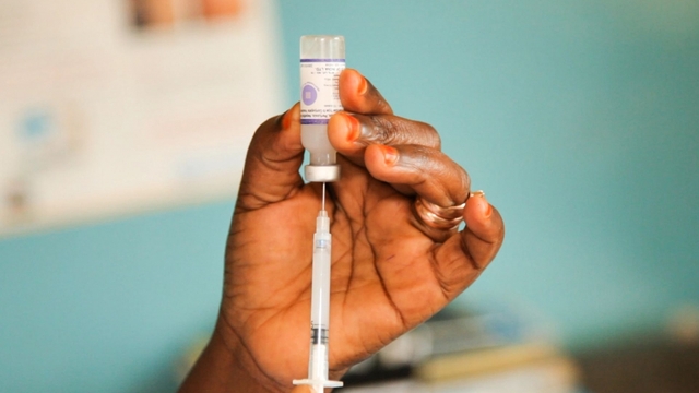 Vì sao Virus Nipah có nguy cơ tử vong cao mà vẫn chưa có vaccine và thuốc đặc trị?