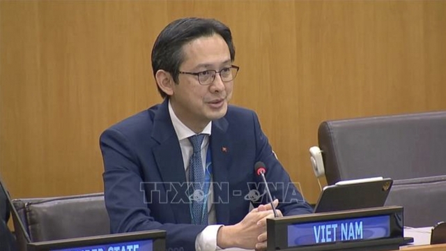 Vietnam promotes multilateral dialogue on nuclear non-proliferation in Panama