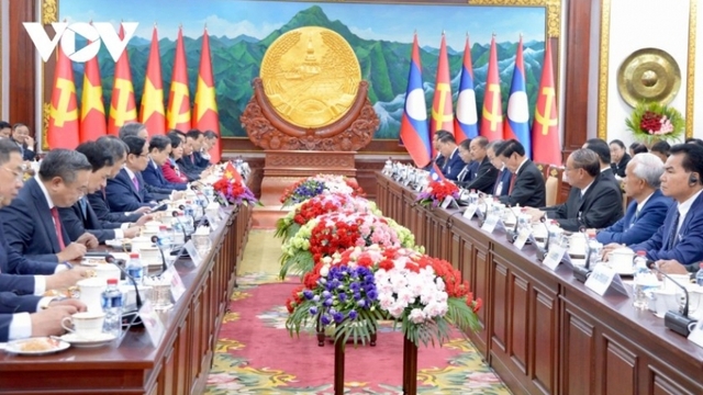 Vietnam, Laos agree to boost strategic projects, target US$10 billion trade