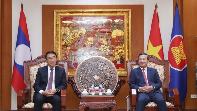 Ambassador hosts Lao officials on CPV’s 96th anniversary