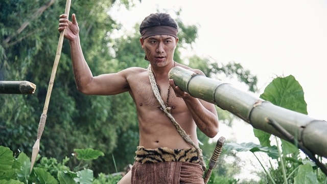 Vẻ ngoài săn chắc của nam diễn viên trăm tỷ đóng Chử Đồng Tử