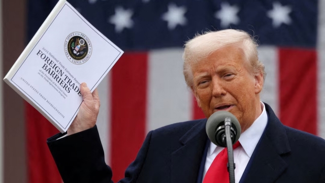 Tòa án Tối cao Mỹ bác chính sách thuế, ông Trump đối phó ra sao?