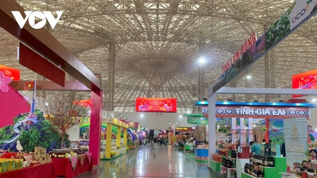 Hội chợ Mùa Xuân 2026 có thêm 4 tuyến buýt tăng cường phục vụ người dân