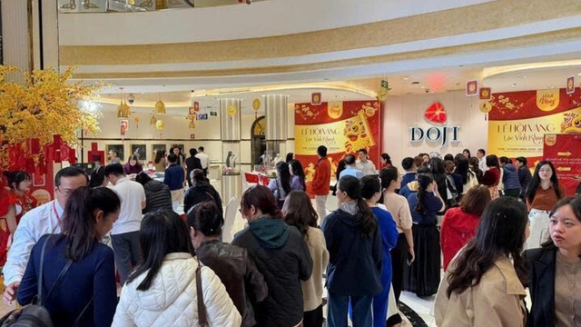 Ngày vía thần Tài nên bỏ heo bao nhiêu tiền?