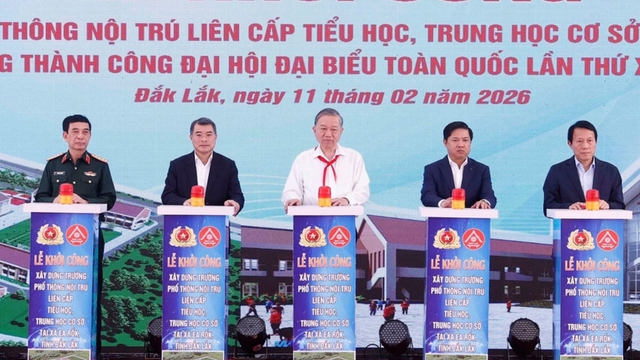 Party leader attends ground-breaking of inter-level boarding school in Dak Lak