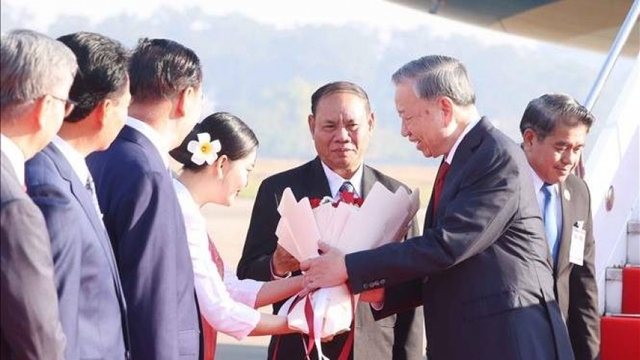 Tổng Bí thư Tô Lâm tới Lào, bắt đầu các hoạt động trong chuyến thăm cấp Nhà nước