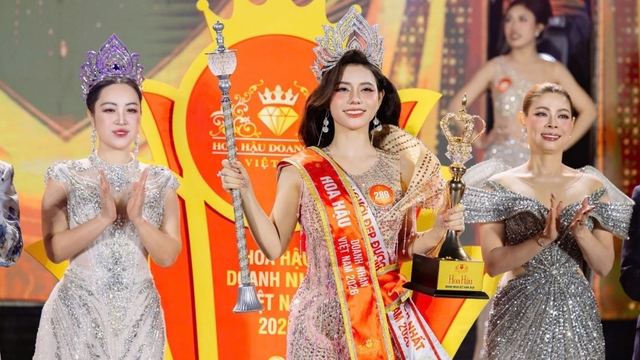 Nguyễn Hoàng Vân đăng quang Hoa hậu Doanh nhân Việt Nam 2026