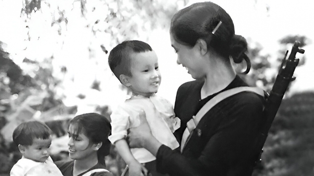 Mẹ yêu con
