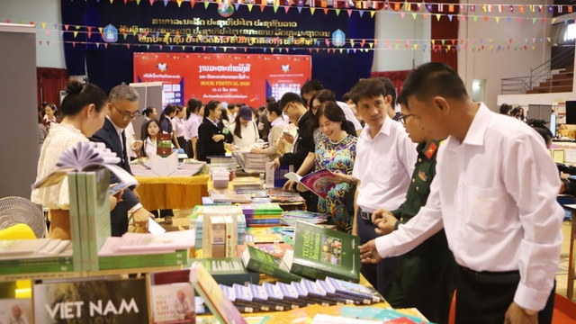 Vietnam–Laos friendship spotlighted at international book festival in Vientiane