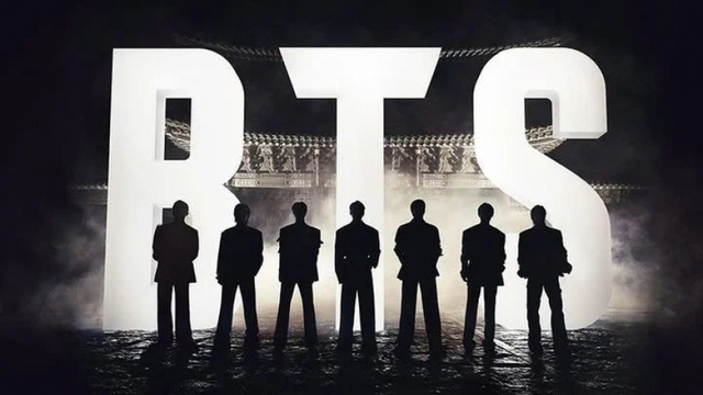 Trước concert trở lại của BTS, hàng lưu niệm “cháy hàng” trong 30 phút